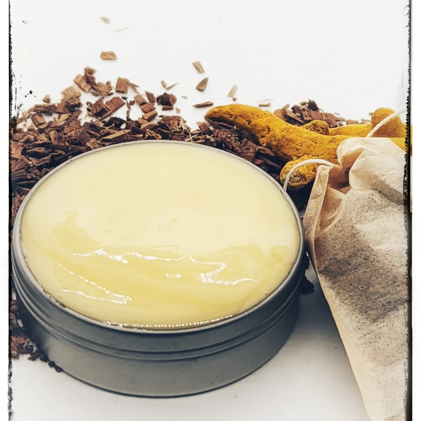 White Willow and Turmeric Body Butter (120ml)
